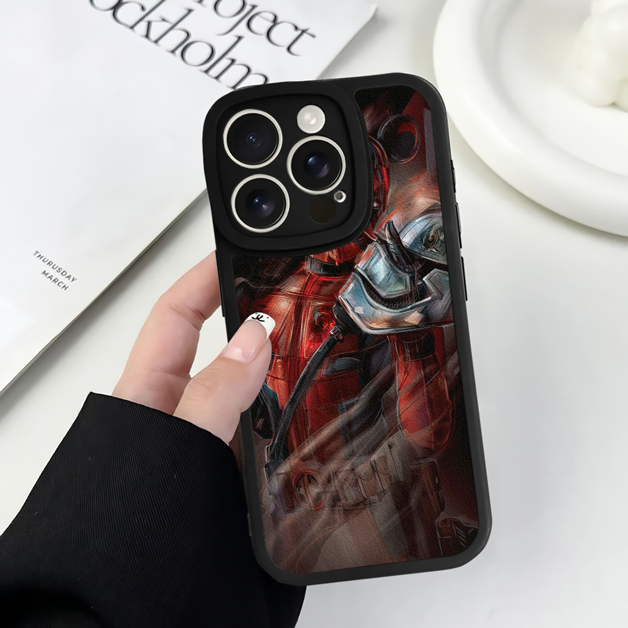 （画像用） Deadpool デッドプール 【iPhone 16シリーズ対応】シリコンスマホケース（レザー調） 材質：シリコン